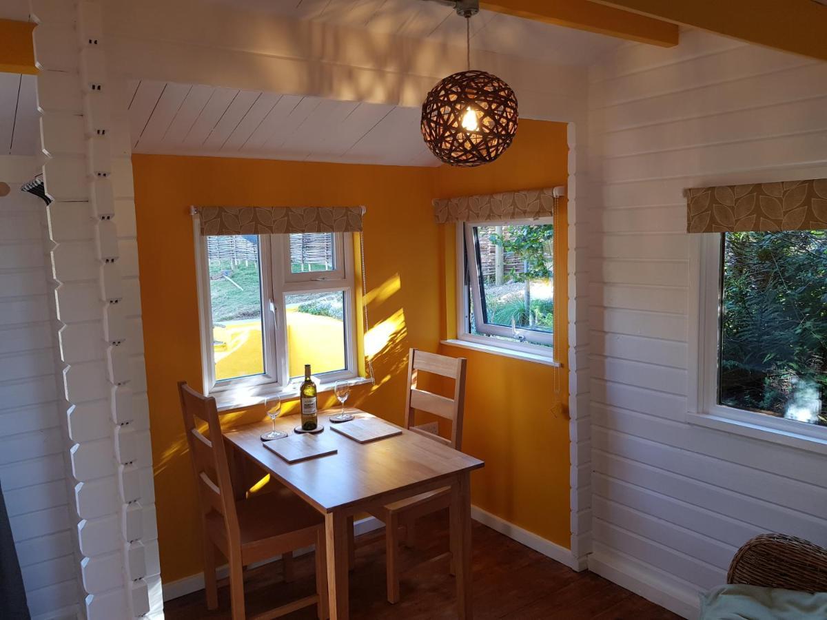 The Old Potting Shed With Hot Tub. Colan, Newquay. Newquay (Cornwall)